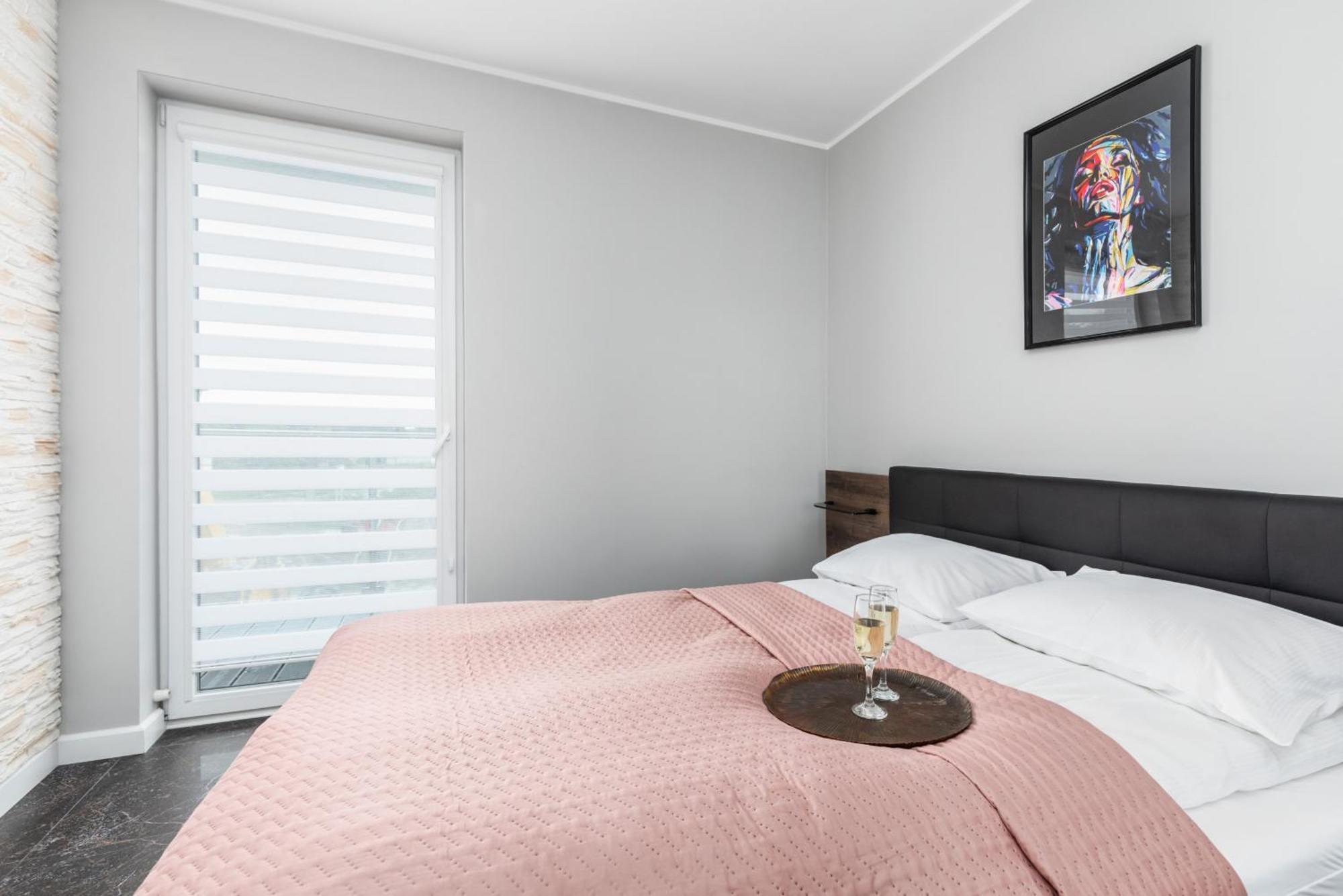 Apartamenty Nadbrzezna 250 M Do Plazy By Noclegi Renters Gąski Dış mekan fotoğraf